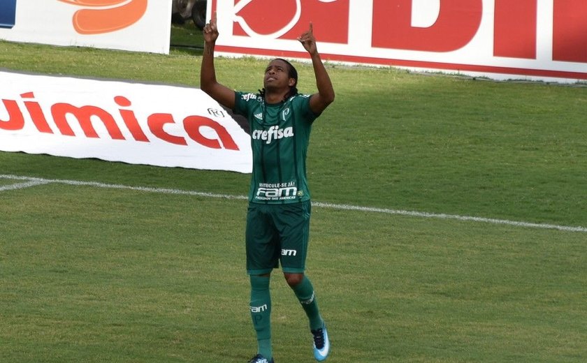 Palmeiras derrota o Bragantino fora de casa e chega a 4 vitórias em 4 jogos
