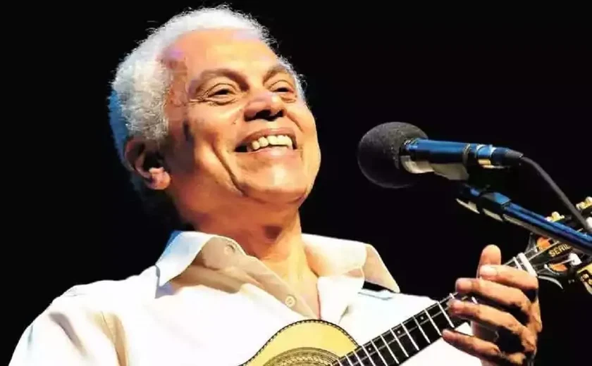 Cantor Paulinho da Viola é internado no Rio de Janeiro