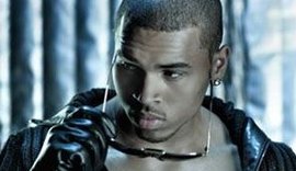 Amigos e empregados dizem que Chris Brown está afundado em drogas