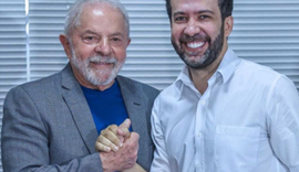 Vídeo: André Janones desiste da candidatura para apoiar Lula