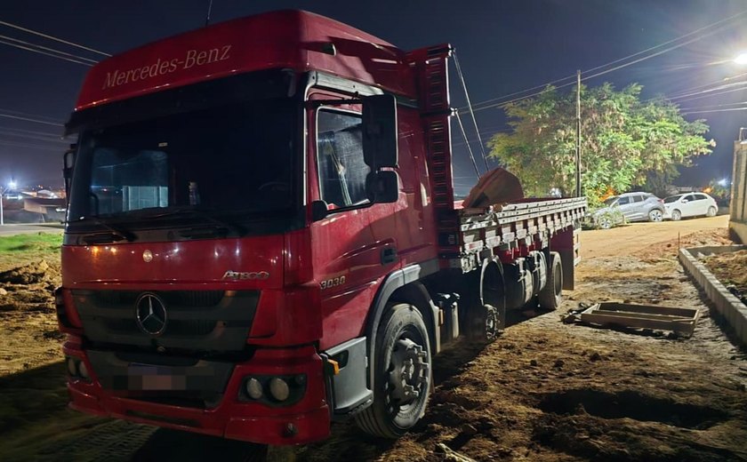 Ação integrada recupera caminhão roubado em Maceió