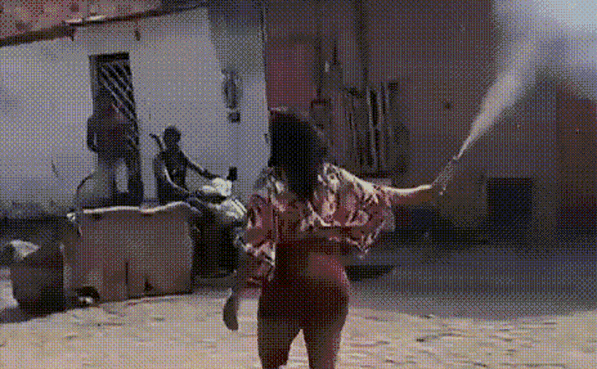 Mulher fica gravemente ferida após ter rosto atingido por espada junina na Bahia