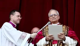 Papa Leão XIV faz primeiro discurso a fiéis no Vaticano