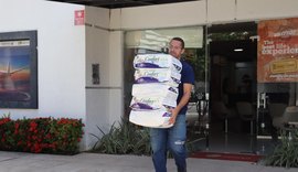 Sesc Mesa Brasil entrega 274 pacotes de fraldas descartáveis ao Lar São Francisco de Assis