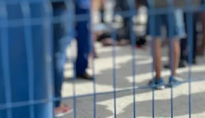 Jovem de 24 anos é morto em frente a shopping na parte alta de Maceió