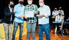Jornalista da Tribuna recebe Troféu Paulo Lourenço em Arapiraca