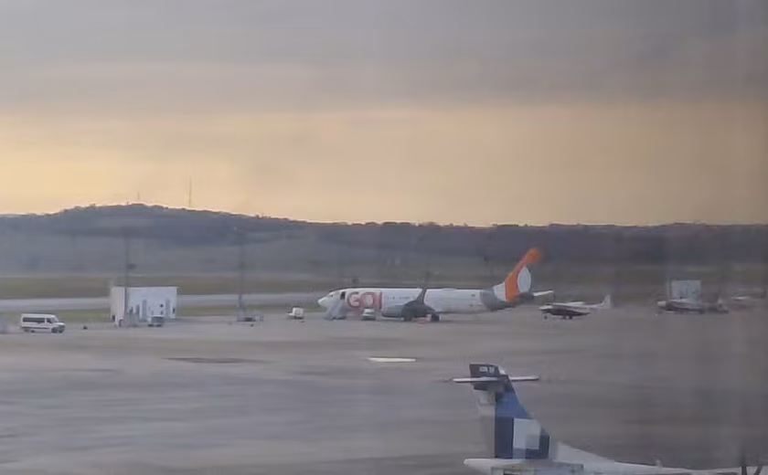Idoso morre após desembarcar de avião da Gol que fez desvio para Confins devido a falha técnica