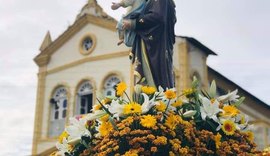 São José Operário é homenageado com procissão sem fiéis em Fernão Velho