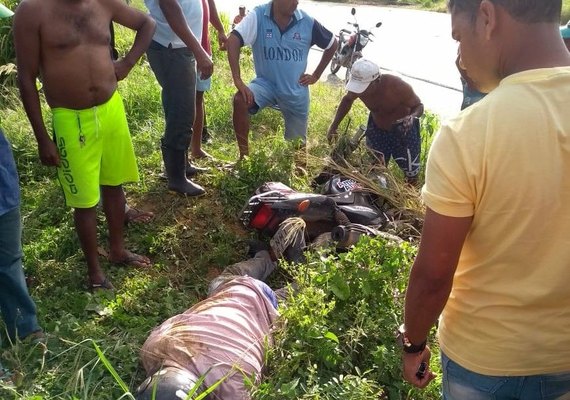 Mototaxista morre em acidente na entrada da Barra de Santo Antônio