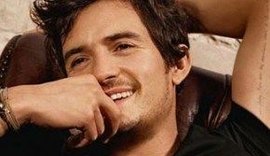 Orlando Bloom está curtindo a vida de solteiro depois do término com Katy Perry