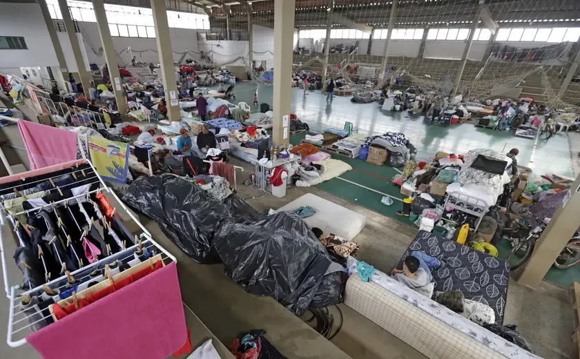 Oito em cada 10 brasileiros já apoiaram vítimas de eventos climáticos
