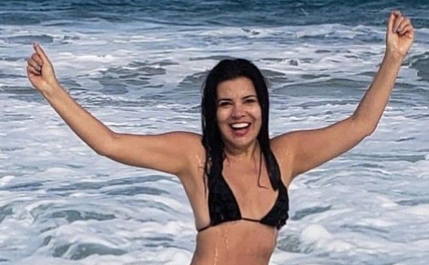 Mara Maravilha posta foto de biquíni e internautas falam em photoshop