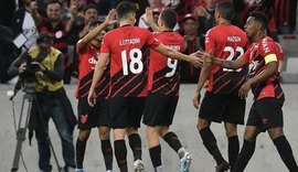 Athletico Paranaense sai atrás, mas goleia Fortaleza na Arena