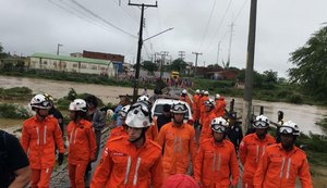 Cidade inundada após barragem se romper registrou maior tragédia em 57 anos, diz prefeito