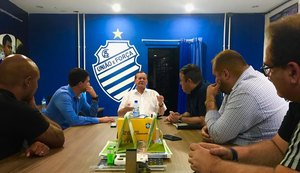 CSA divulga mais três reforços e Barbieri chega a Maceió para iniciar planejamento