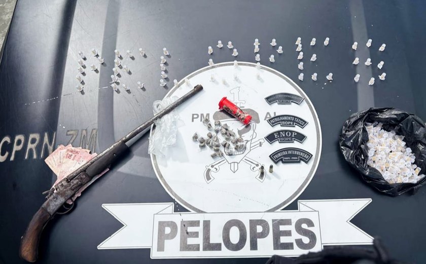 PM flagra tráfico e apreende drogas e arma de fogo em União dos Palmares