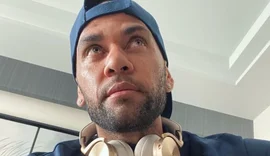 Resultado de exames e novo depoimento complicam situação do jogador Daniel Alves
