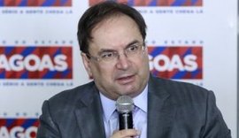 Luciano Barbosa defende maior autonomia financeira para estados e municípios