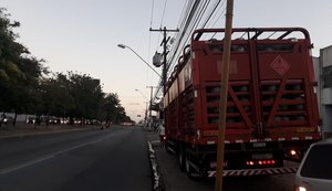 PM recupera caminhão roubado carregado de botijões de gás