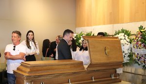 Autoridades se despedem de Luiz Dantas