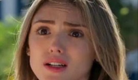 Manuzita se recusa a ficar pelada em peça e carreira de atriz corre risco de acabar