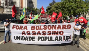 Movimentos sociais e sociedade civil participam de ato Fora Bolsonaro em Maceió