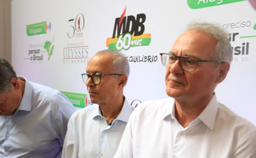 Renan “exclui” políticos da federação