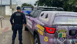 Câmera de videomonitoramento flagra homem agredindo mulher em Palmeira dos Índios