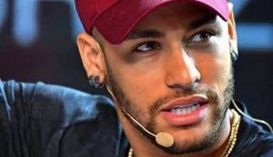 Jogador Neymar Jr. está contaminado com a covid-19, diz jornal francês