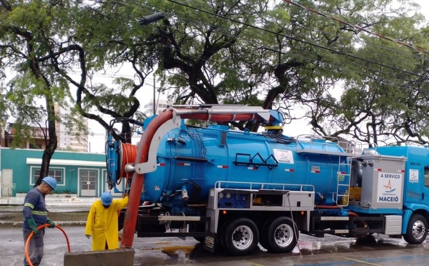 Infraestrutura intensifica serviços de drenagem durante fim de semana chuvoso