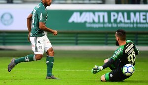 Palmeiras tem gol anulado e empata com Chapecoense