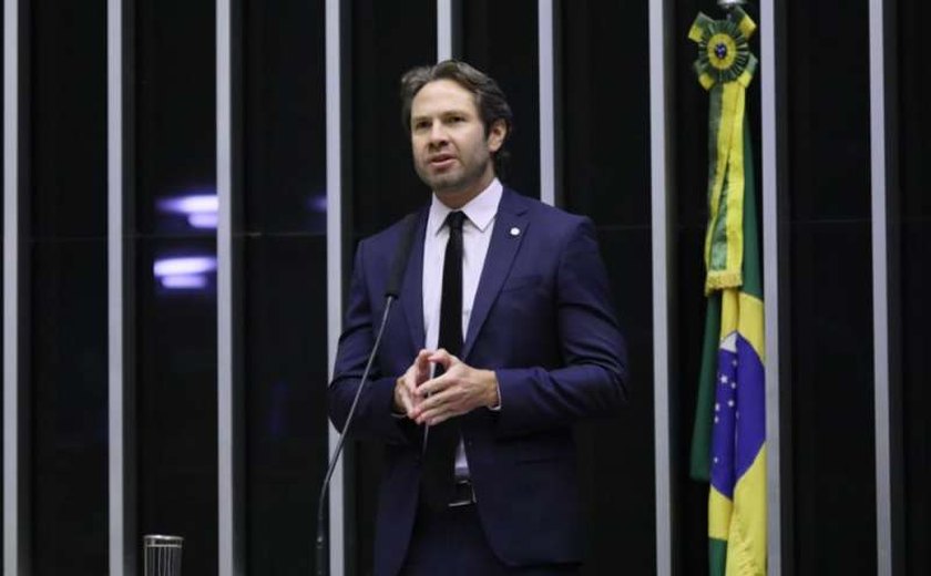 Câmara aprova relatório de Pedro Vilela favorável ao rateio do Fundef para professores