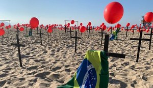 Brasil atinge marca de 400 mil mortos pela Covid-19