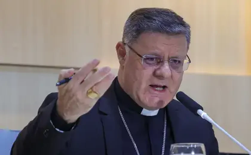 Papa deixa exemplo de defesa ecológica e dos mais pobres, diz cardeal