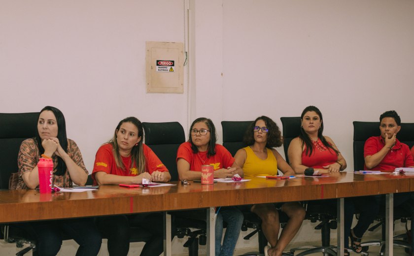 Bate-Papo debate melhores condições de trabalho para mulheres motoristas de aplicativo