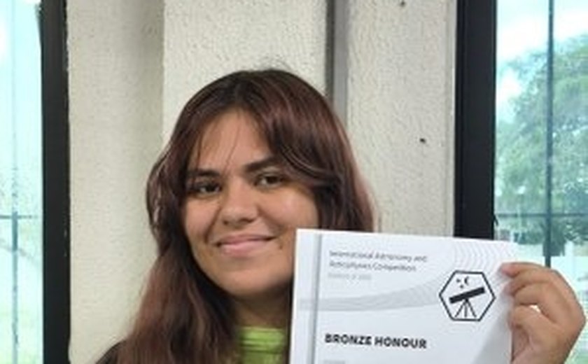 Aluna conquista Honra de Bronze na Competição Internacional de Astronomia e Astrofísica