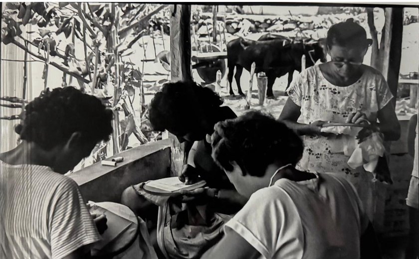 Exposição Correnteza - Ilha do Ferro exibe fotos de Celso Brandão