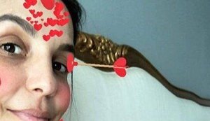 Ivete Sangalo posta foto no Instagram amamentando gêmeas