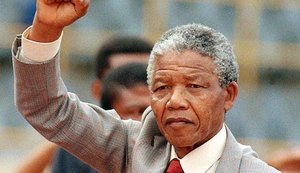 Vida e legado de Mandela são lembrados em exibição em Londres