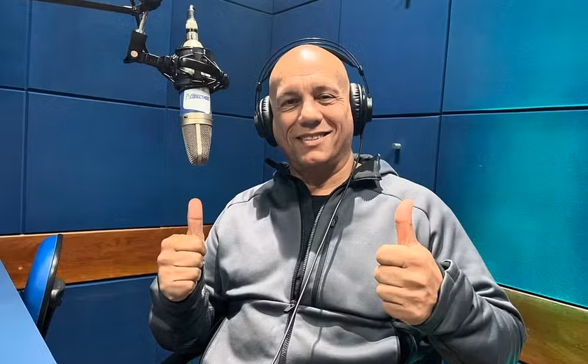 Morre o músico Anísio Mello Júnior, cantor das aberturas de 'Dragon Ball', aos 60 anos