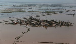 Irã ameaça superar limite de reservas de urânio fixado em acordo