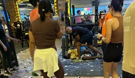 Durante manutenção, teto de academia cede; trabalhador cai e atinge professor em Arapiraca