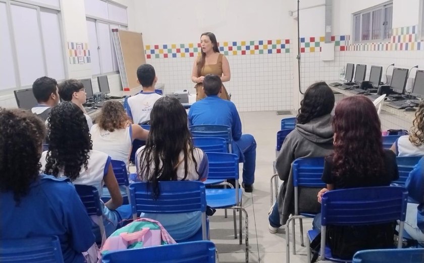 OAB-AL leva educação jurídica e cidadã às escolas municipais de Maceió