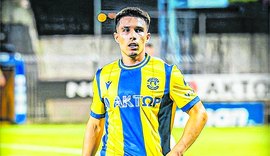 CRB pretende contratar meia argentino Julian Palacios