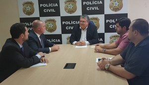 Delegado-geral recebe visita do consulado americano do Recife