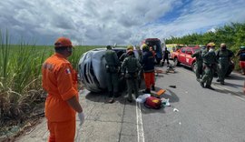 Uma pessoa morre e três ficam feridas em grave acidente na Barra de Santo Antônio