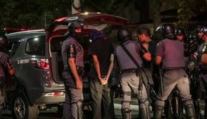 Violência recua, porém 99 jornalistas são alvo de agressão em 2017