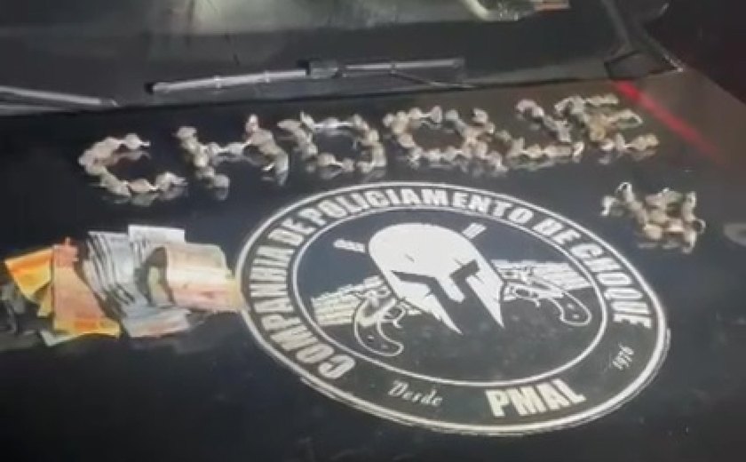 Policiamento de Choque prende homem com 100 bombinhas de maconha em Rio Largo