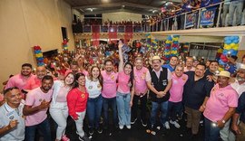 Gabi Gonçalves recepciona caravana de Rodrigo Cunha em Rio Largo