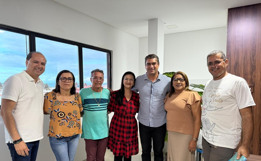Prefeito Daniel Vasconcelos concede novo reajuste salarial de 7% para professores da rede municipal de Maragogi
